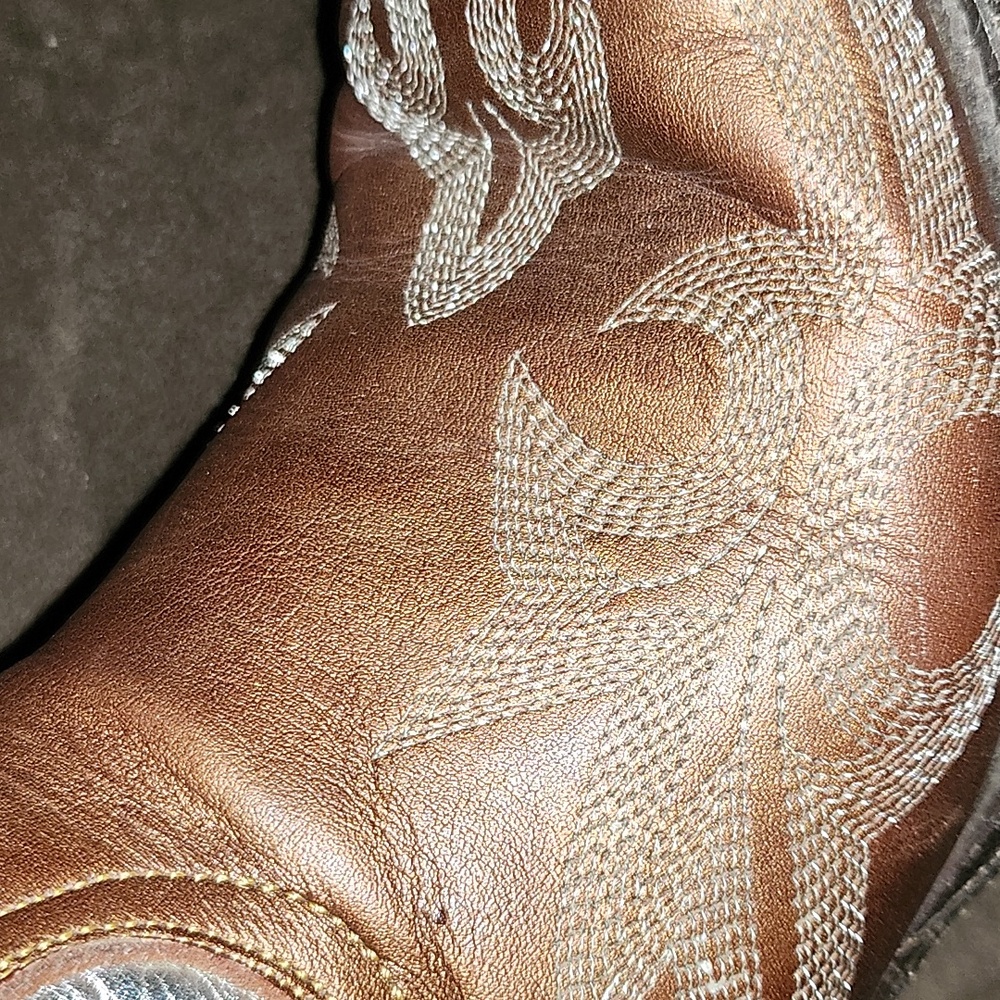 Silver and Brown Western Cowboy Boots - Picture 8 of 9